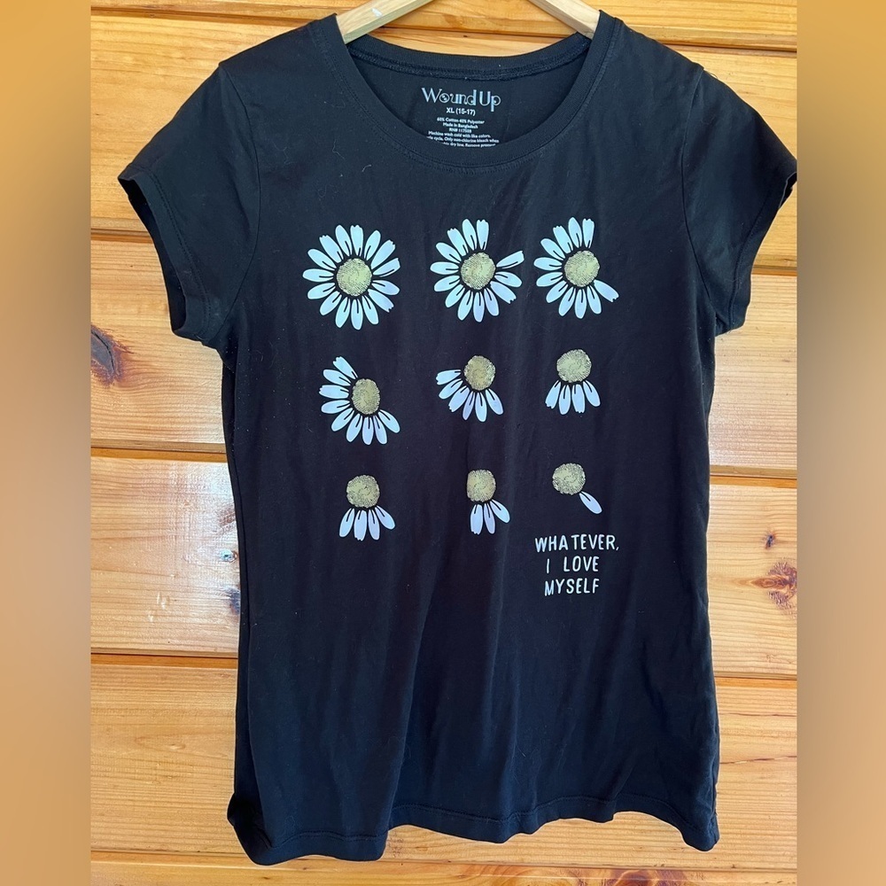 Women's Daisy Whatever I Love Myself Black
Short Sleeve T-shirt, Size XL (15-17)